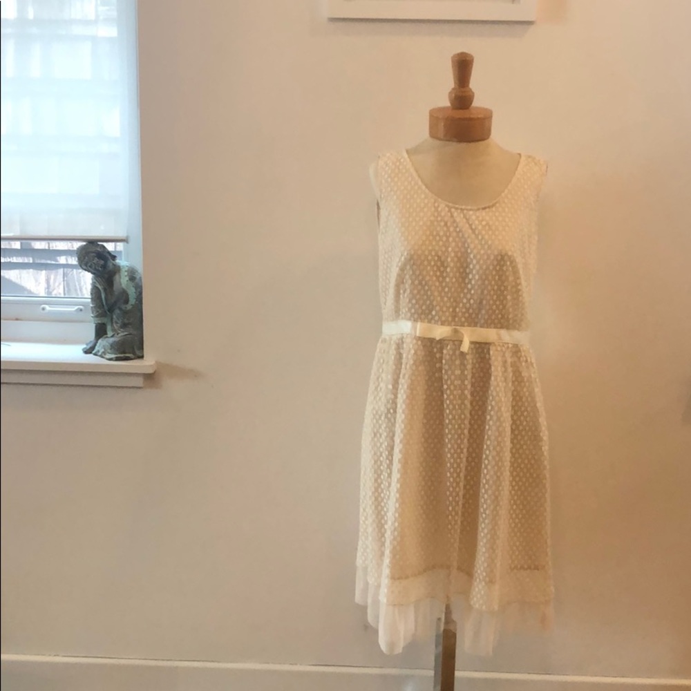 Off-White polka dot lace with belt texture